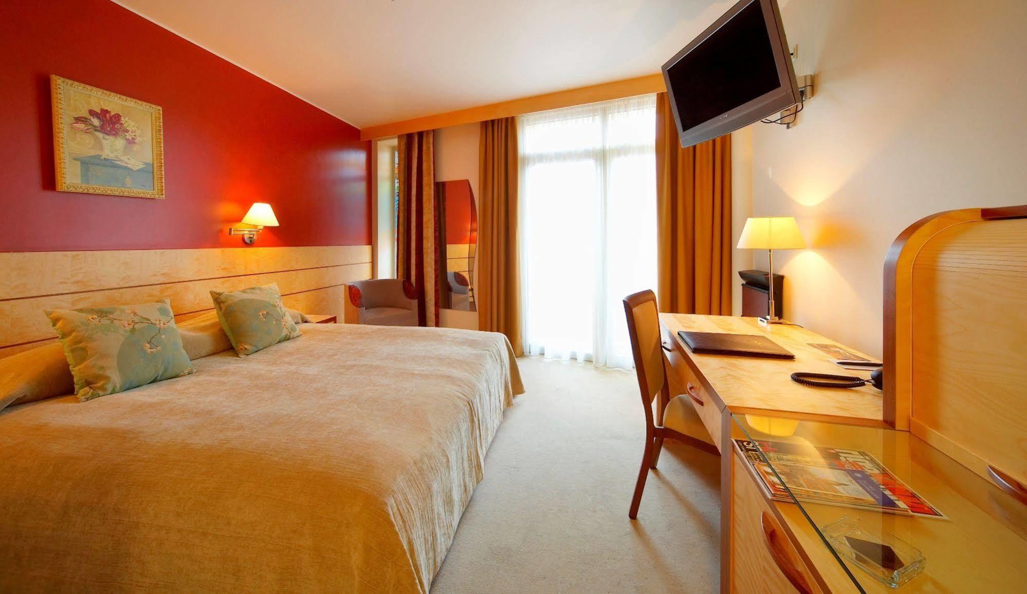ריגה Royal Square Hotel & Suites חדר תמונה